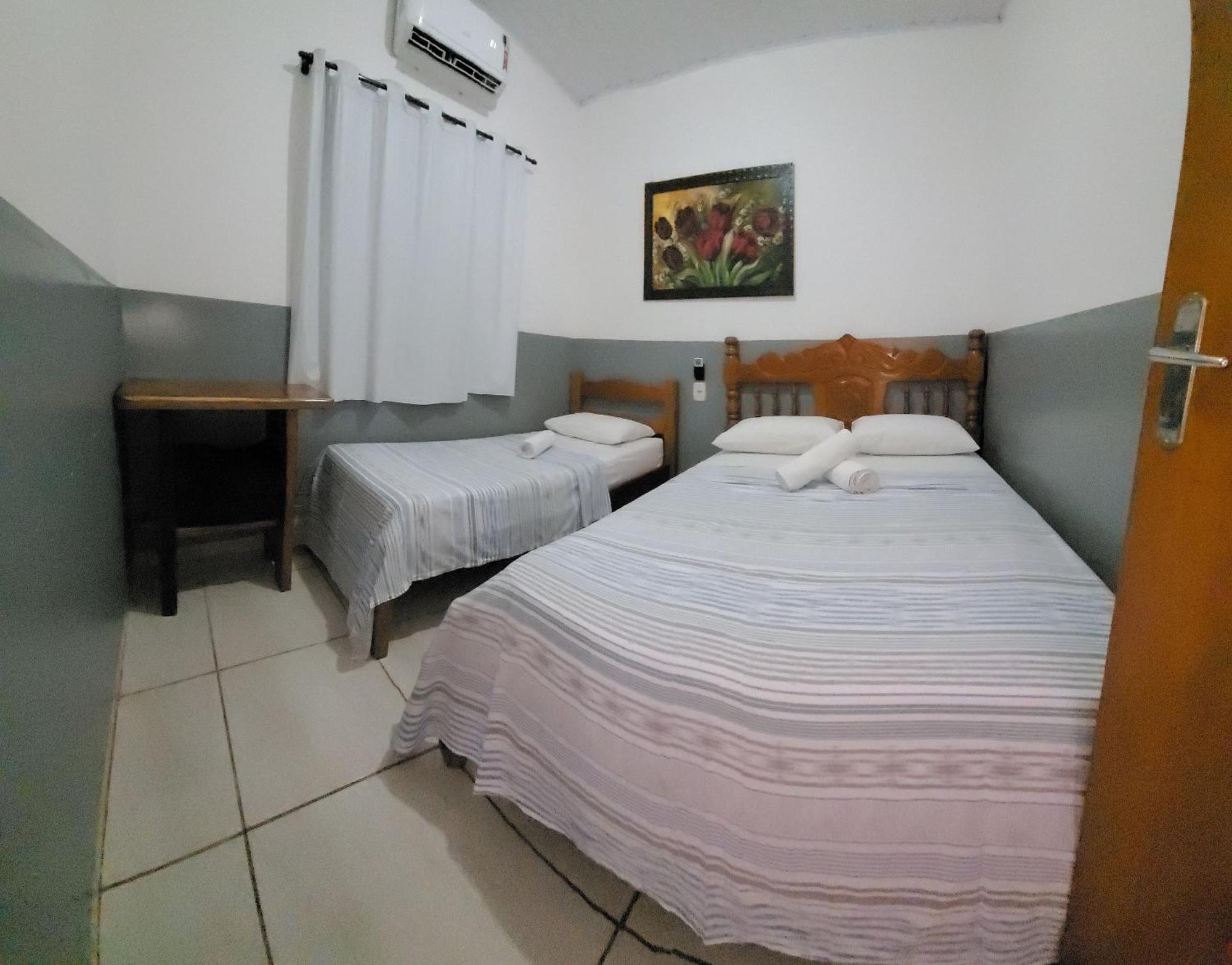 Casa Flor Do Ipe Homes Nobres Exterior photo